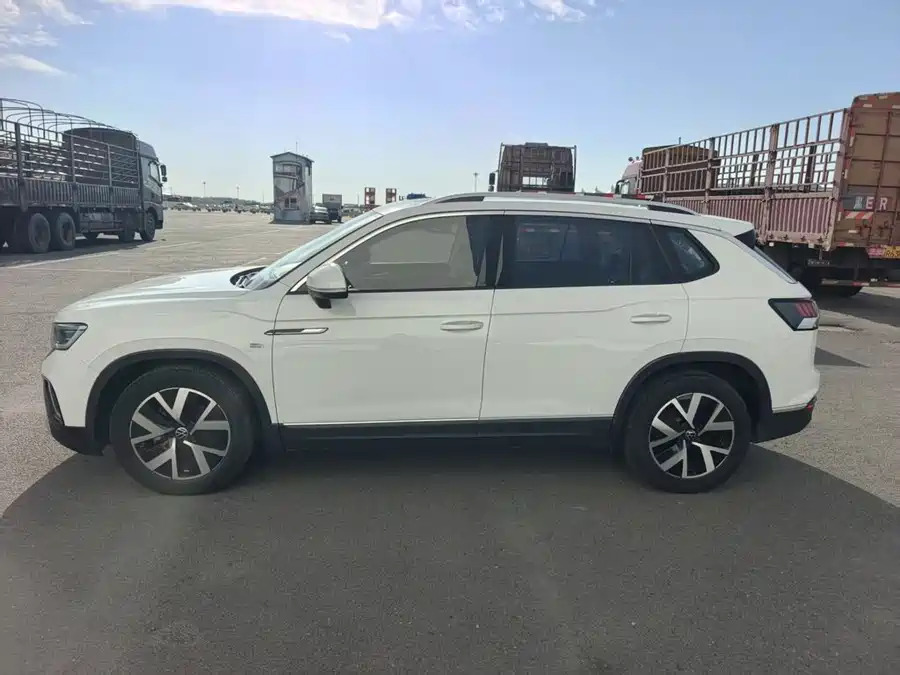 Volkswagen Tayron, 2023