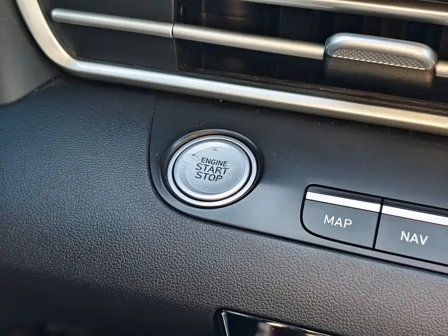 Hyundai Elantra, 2023