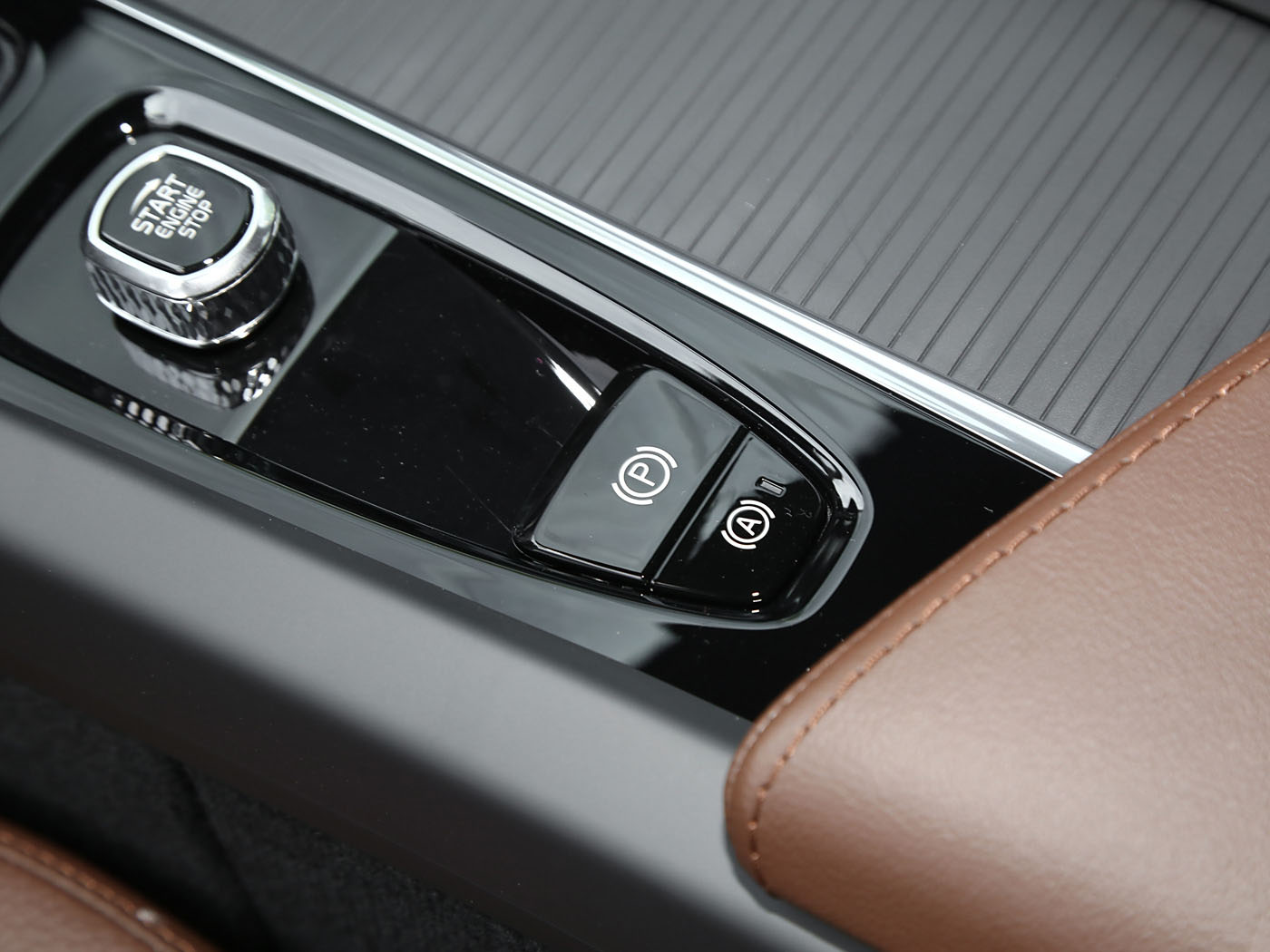 Volvo XC60, 2024