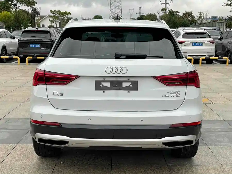 Audi Q3, 2021