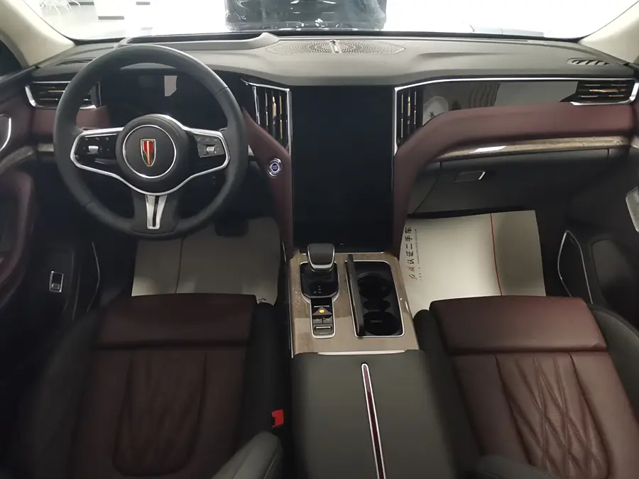 Hongqi HS7, 2023