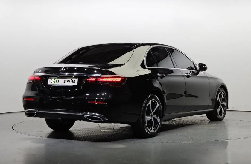 Mercedes-Benz E250, 2021