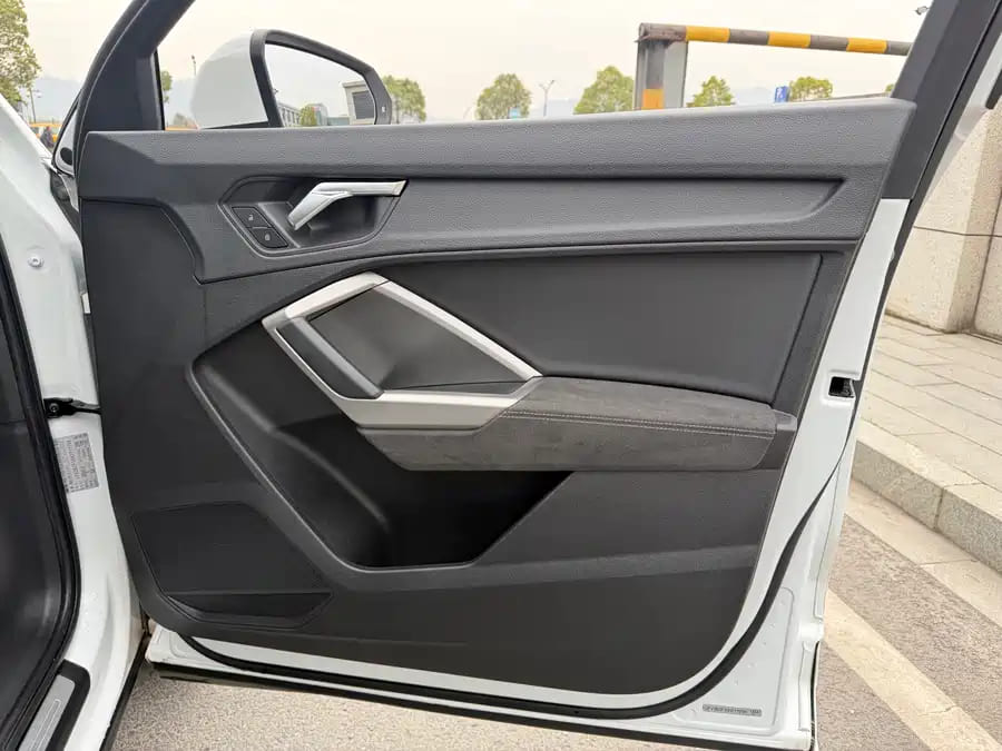 Audi Q3, 2022