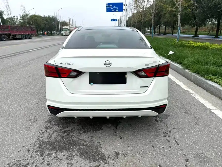 Nissan Altima, 2022