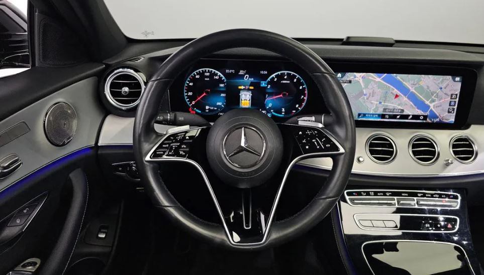 Mercedes-Benz E250, 2021