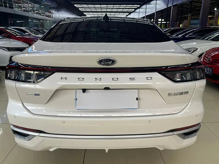 Ford Mondeo, 2021