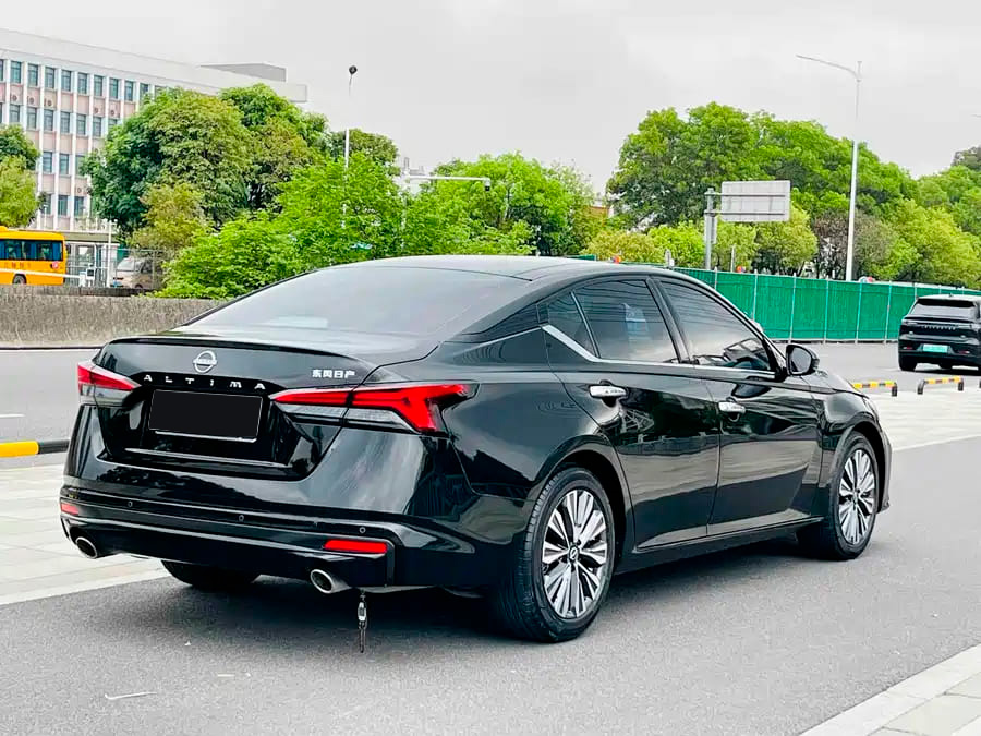 Nissan Altima, 2023