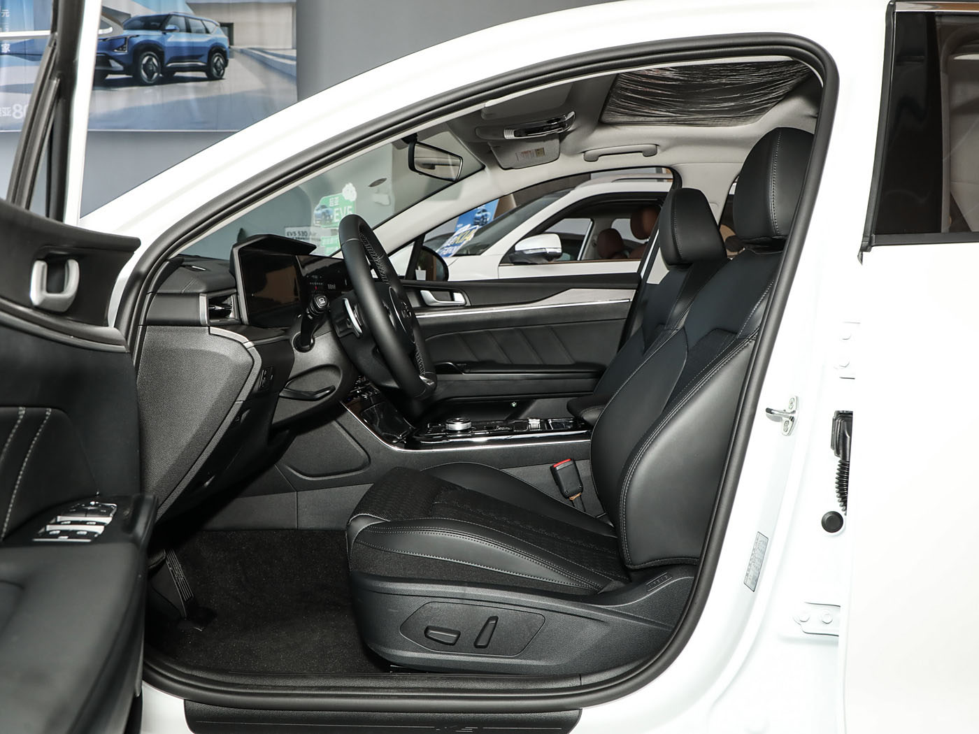 Kia K5, 2025