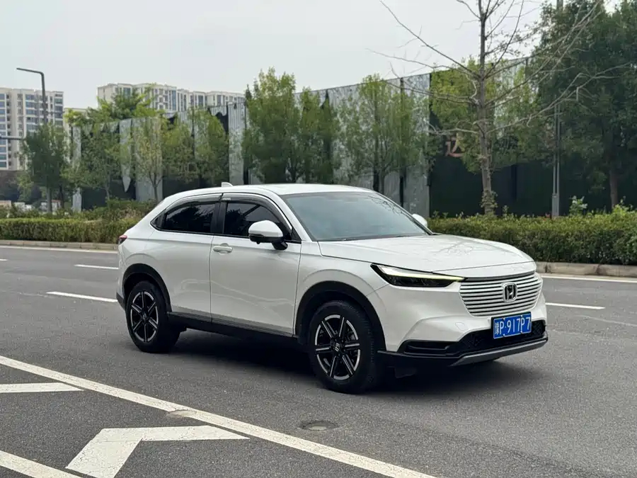 Купить Honda Vezel 2023 года с пробегом новый