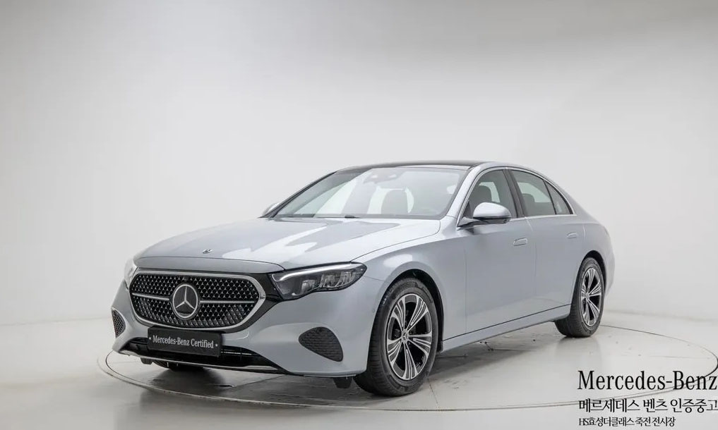 Купить Mercedes-Benz E200 2025 года с пробегом новый
