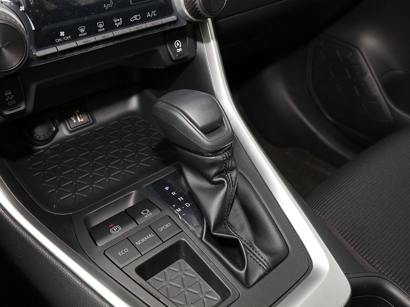 Toyota RAV4, 2025