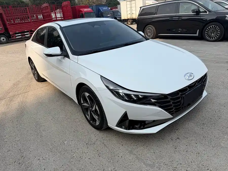 Hyundai Elantra, 2021
