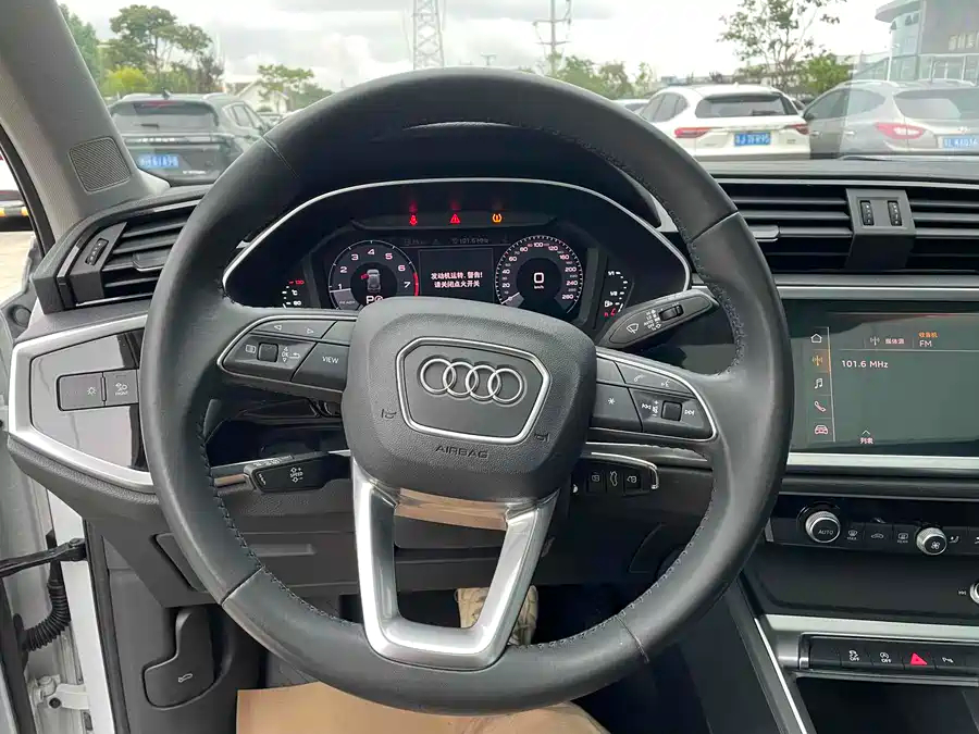 Audi Q3, 2021