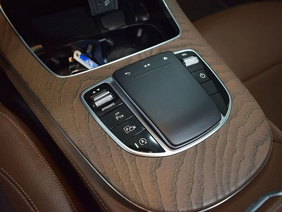 Mercedes-Benz E250, 2021