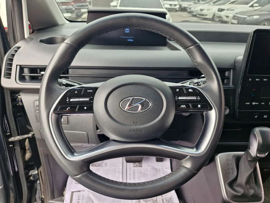 Hyundai Staria, 2022