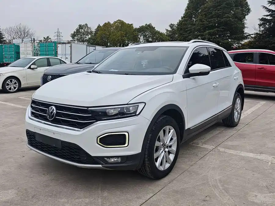 Купить Volkswagen T-Roc 2022 года с пробегом новый