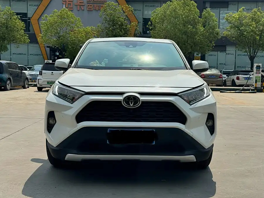 Toyota RAV4, 2021