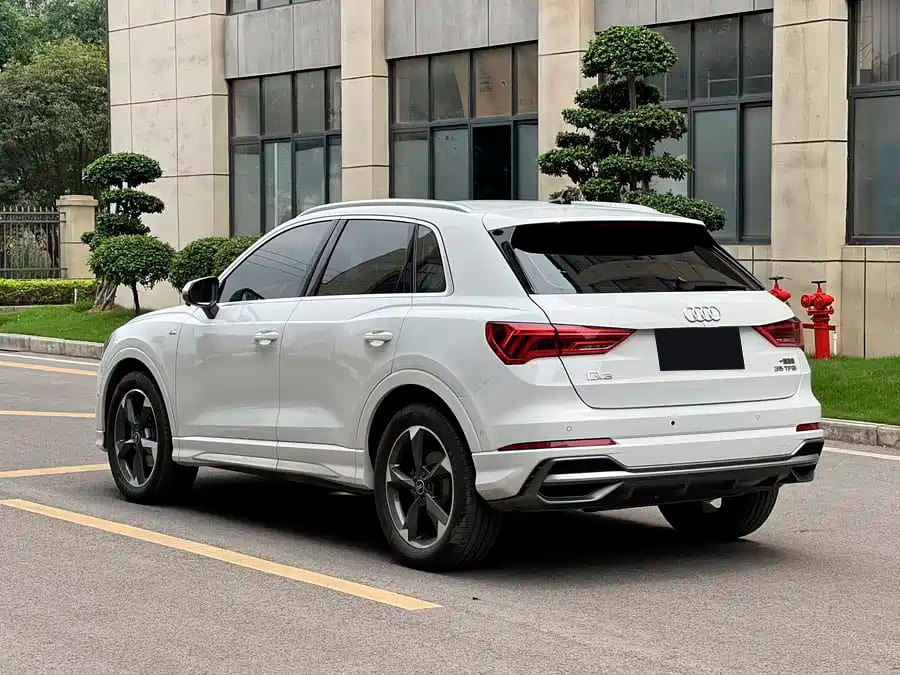 Audi Q3, 2022