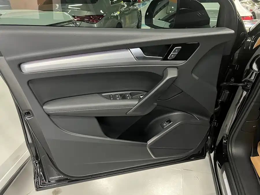 Audi Q5L, 2025