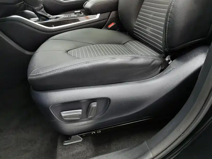 Toyota Crown Kluger, 2023