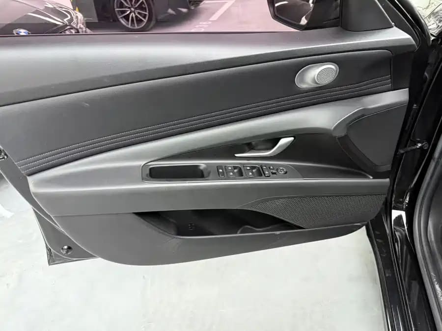 Hyundai Elantra, 2023