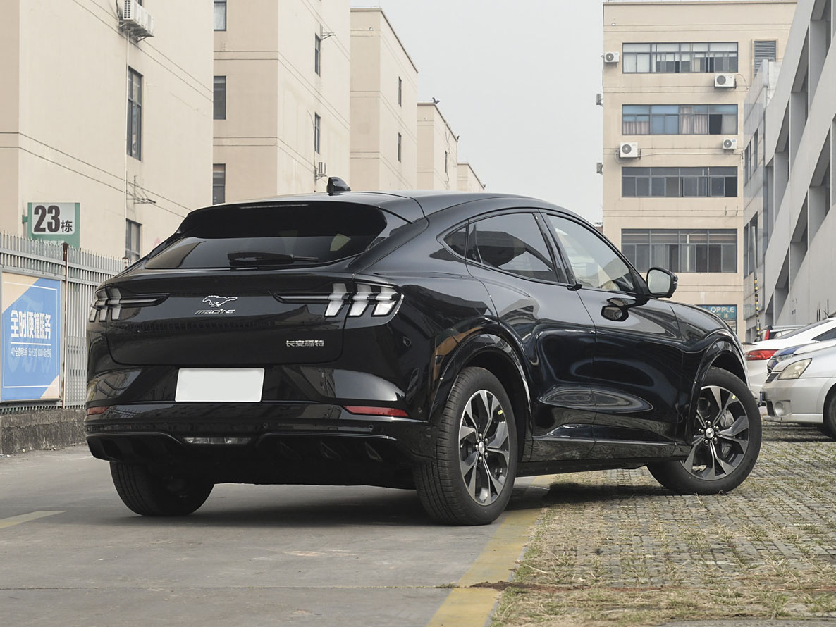Ford Mustang Mach-E, 2024