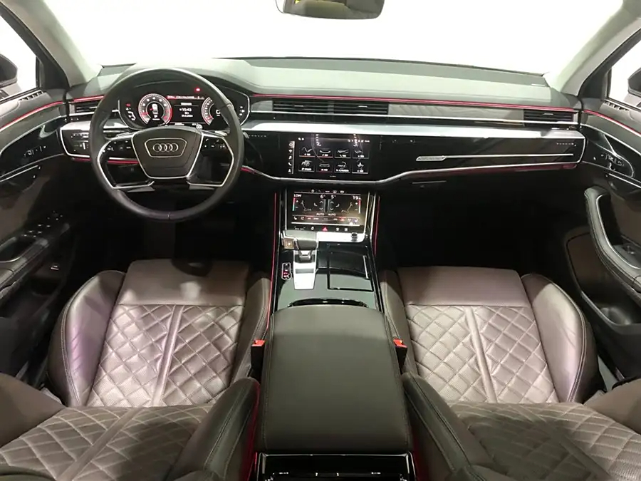 Audi A8L, 2023