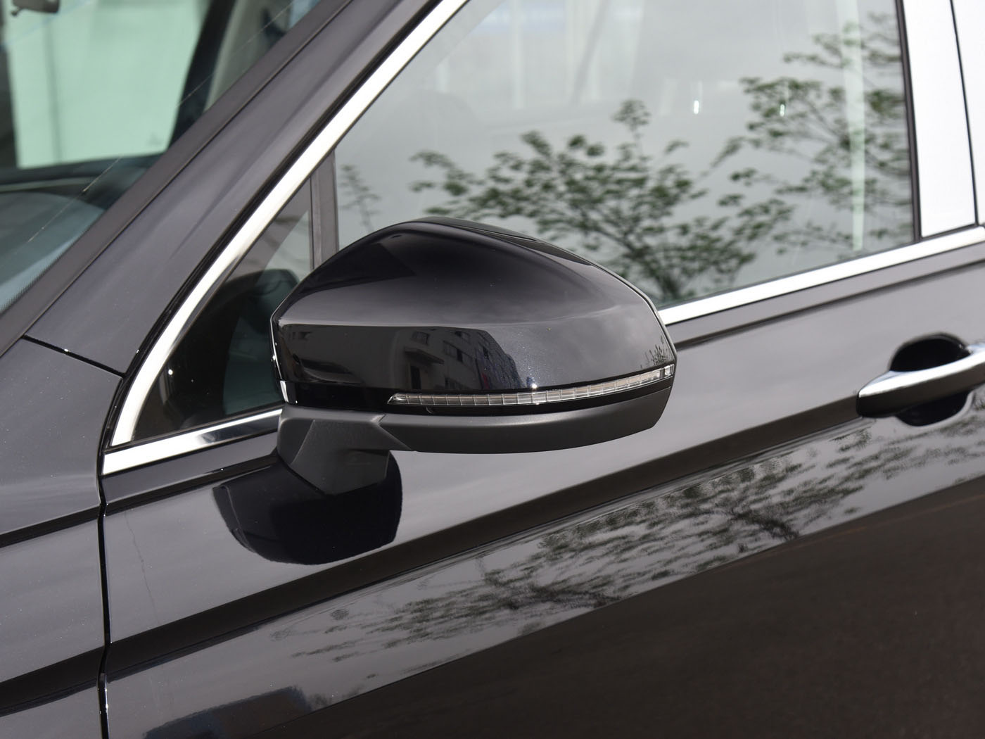 Volkswagen Tiguan L, 2024