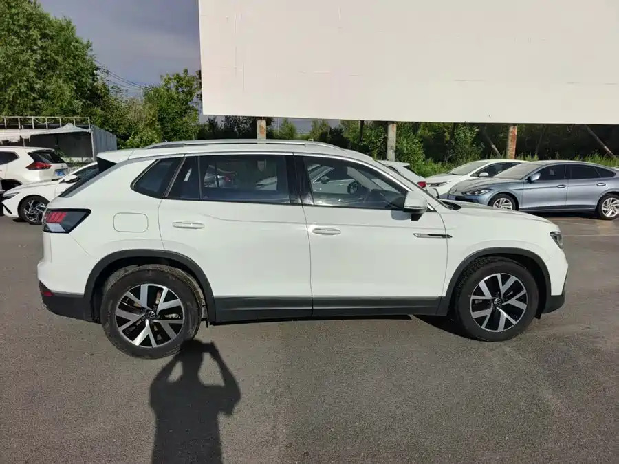 Volkswagen Tayron, 2023