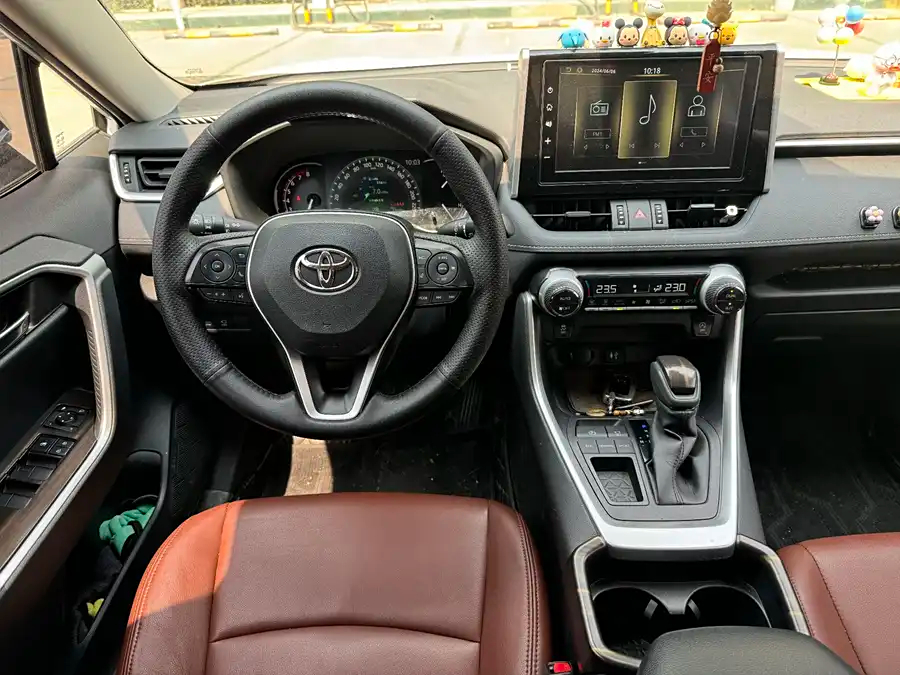 Toyota RAV4, 2021