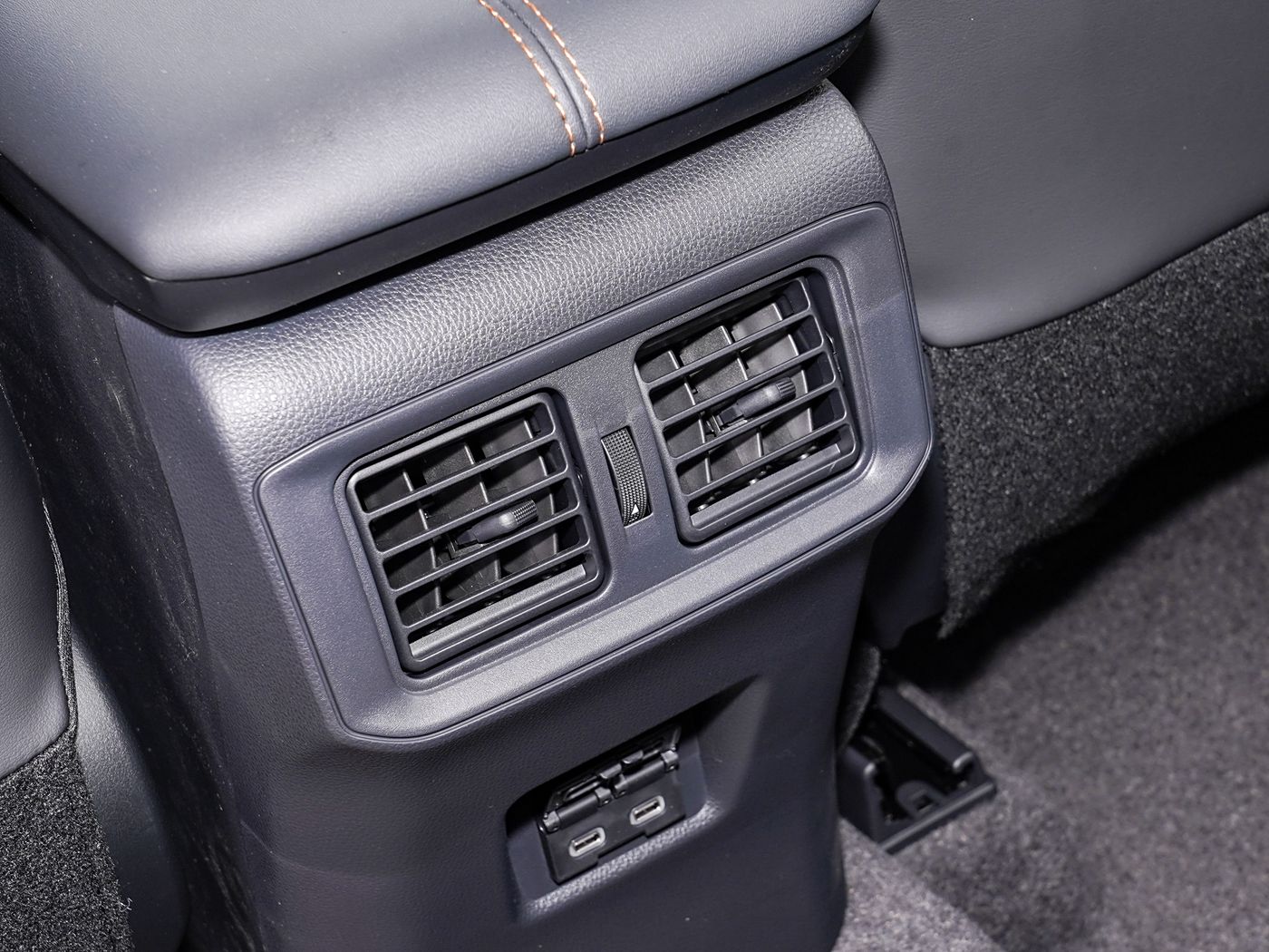 Toyota RAV4, 2025