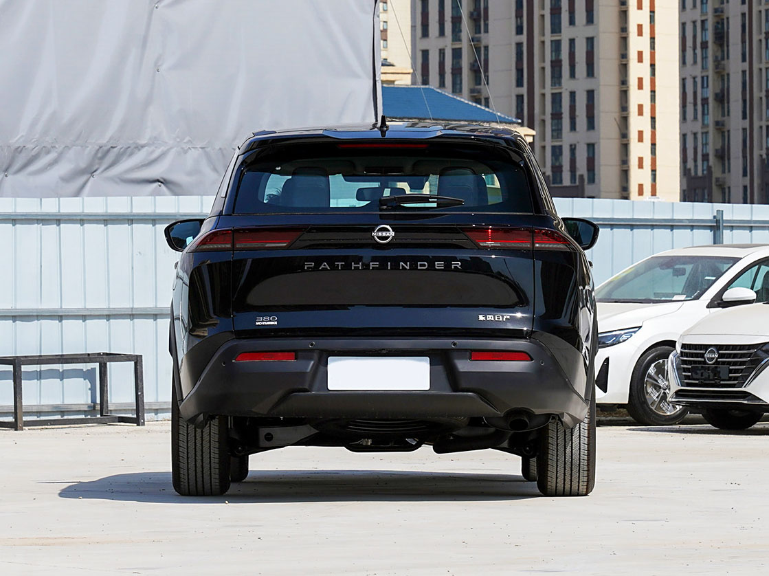 Nissan Pathfinder, 2025