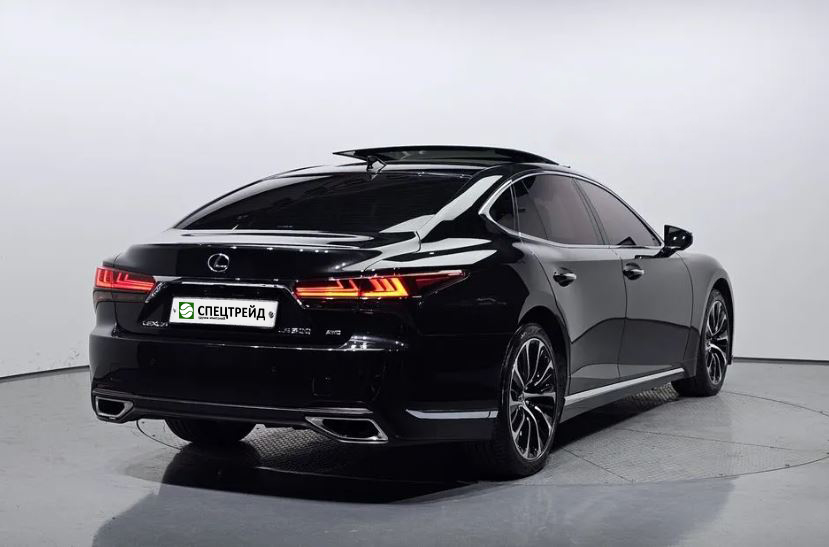 Lexus LS500, 2021