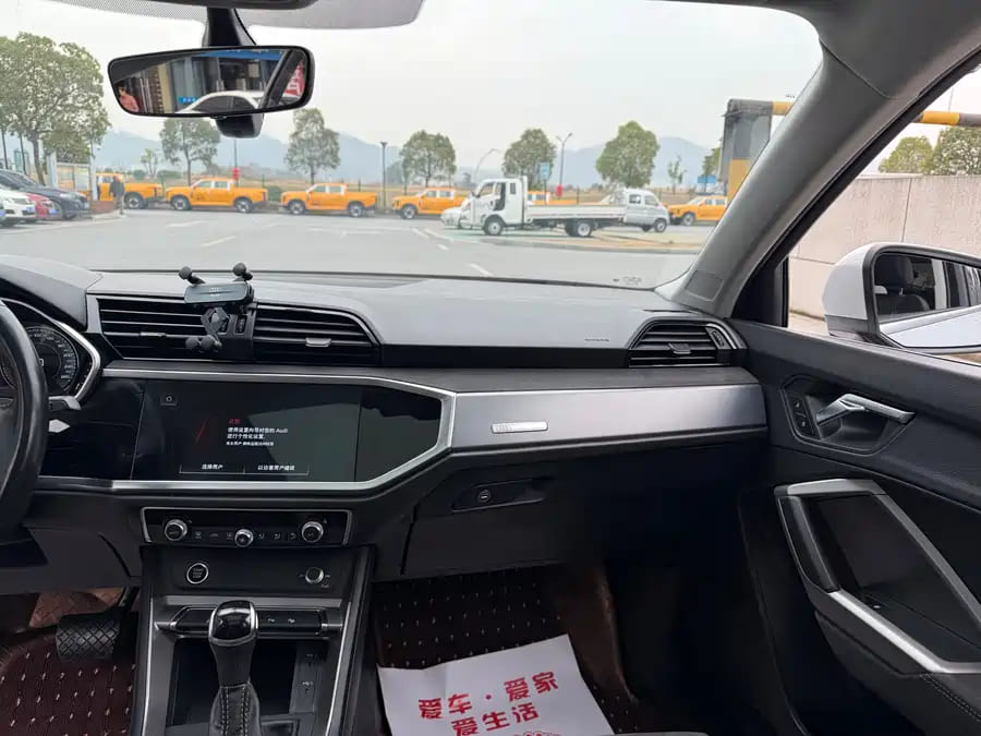 Audi Q3, 2022