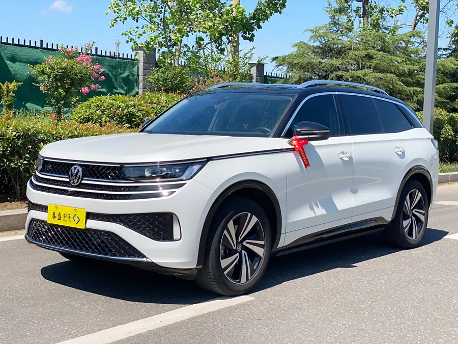 Купить Volkswagen Tavendor 2023 года с пробегом новый