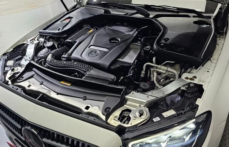 Mercedes-Benz E250, 2021