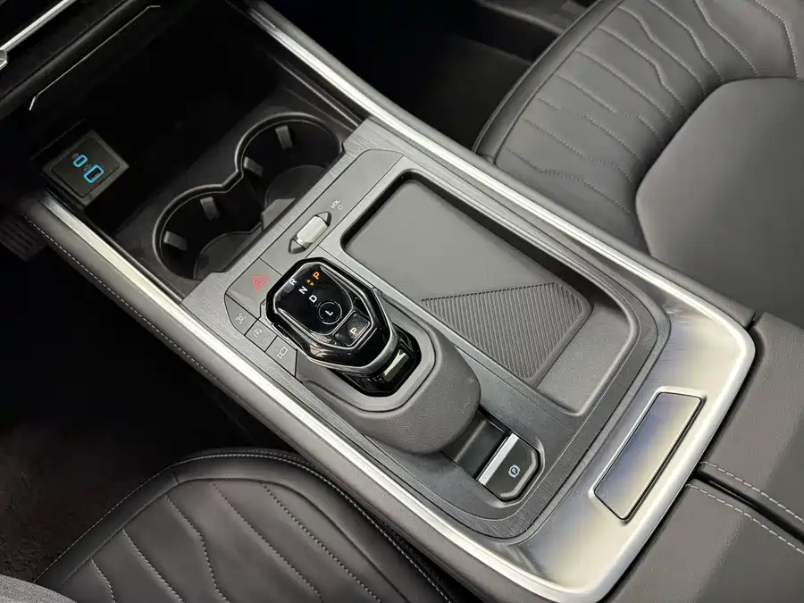 Ford Edge L, 2025