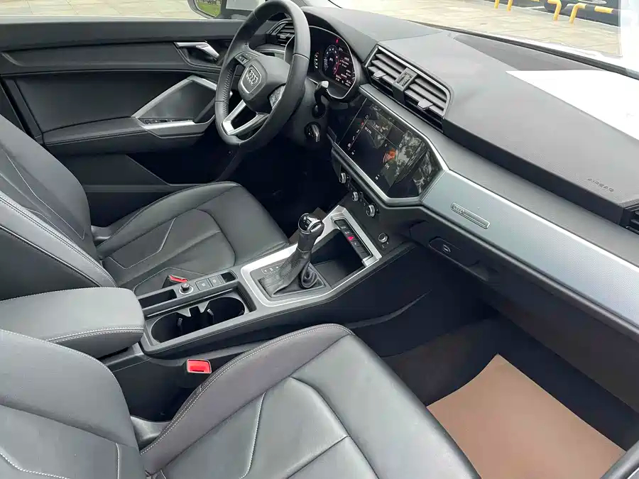 Audi Q3, 2021