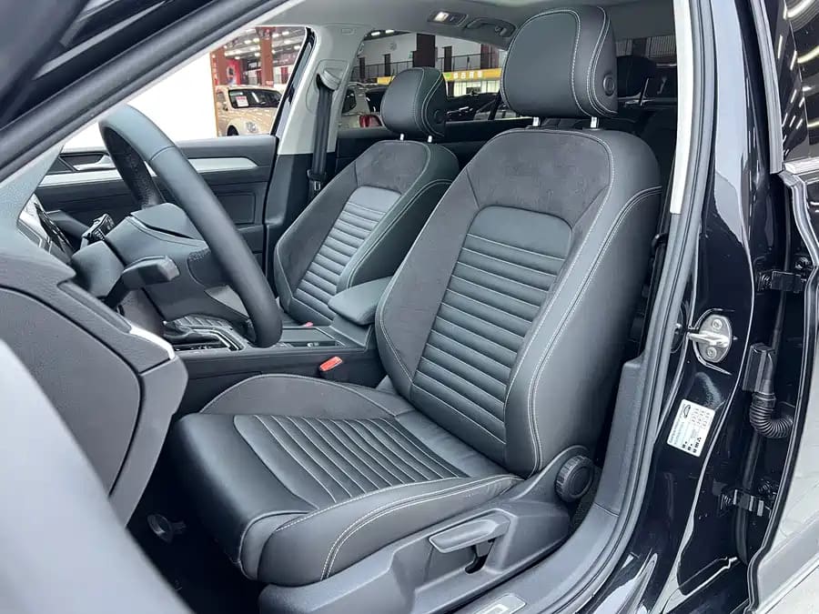 Volkswagen Magotan, 2022