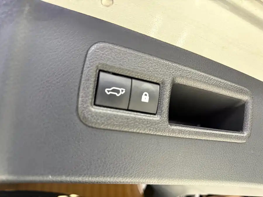 Lexus NX200, 2021