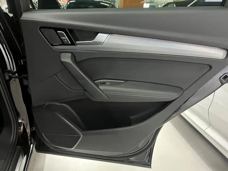 Audi Q5L, 2025