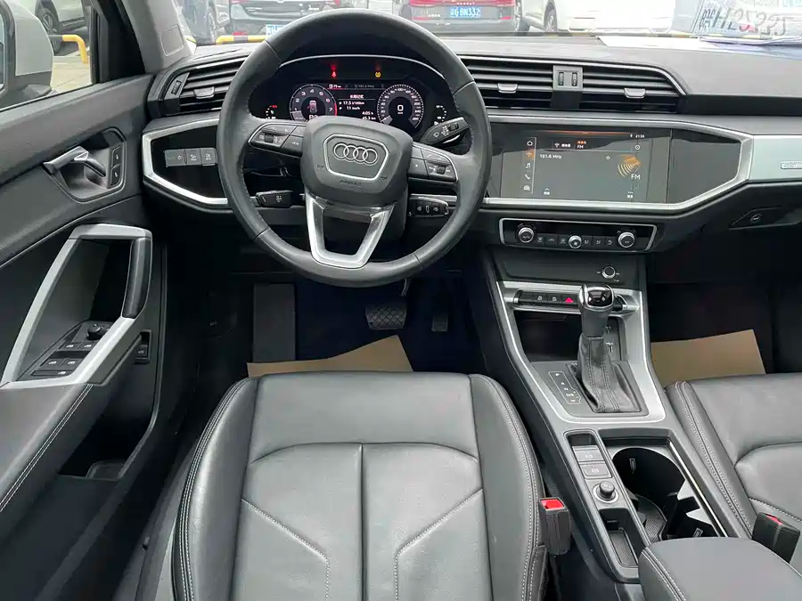Audi Q3, 2021