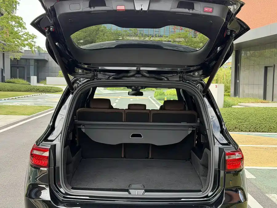 Mercedes-Benz GLB180, 2021