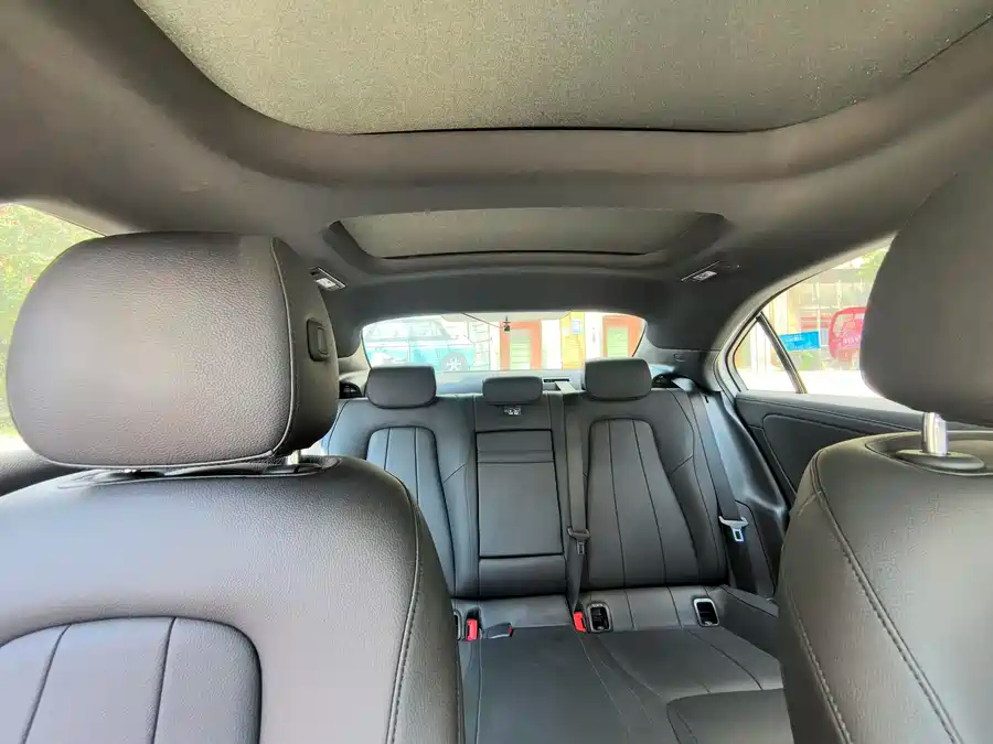 Mercedes-Benz A180L, 2021