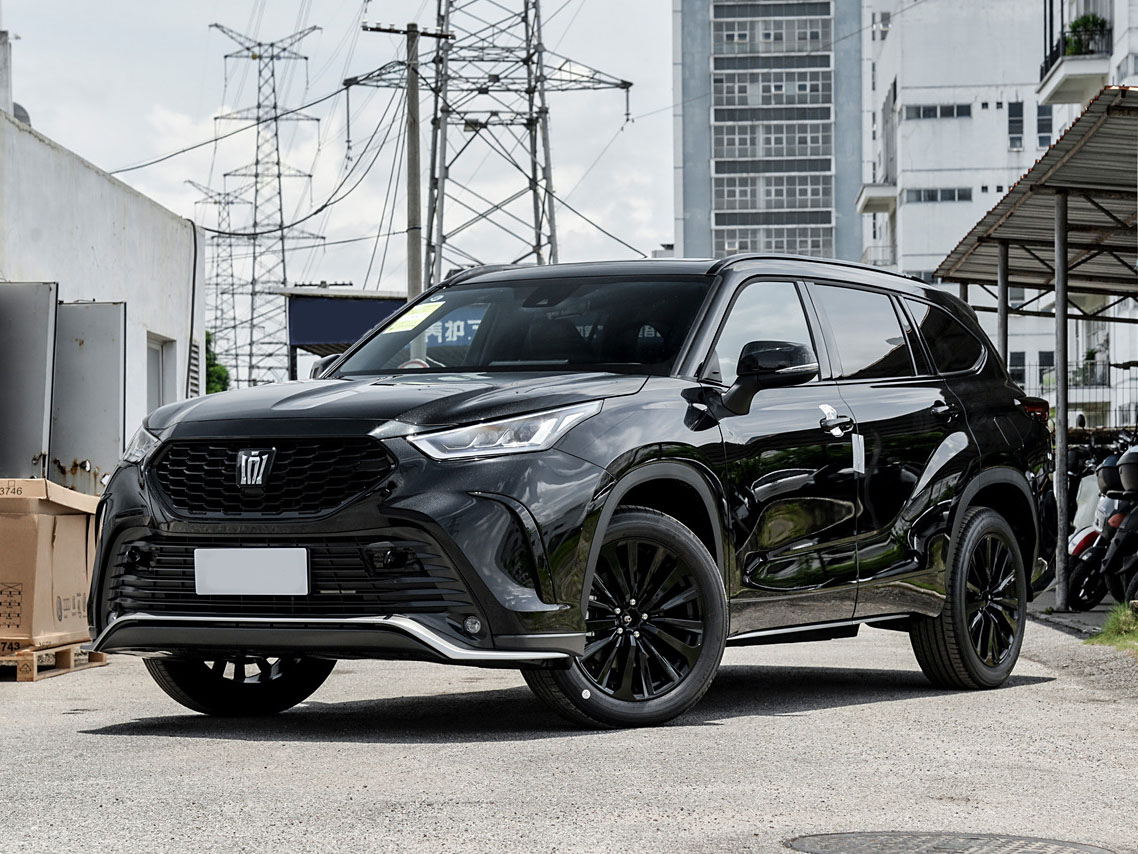 Купить Toyota Crown Kluger 2025 года с пробегом бу