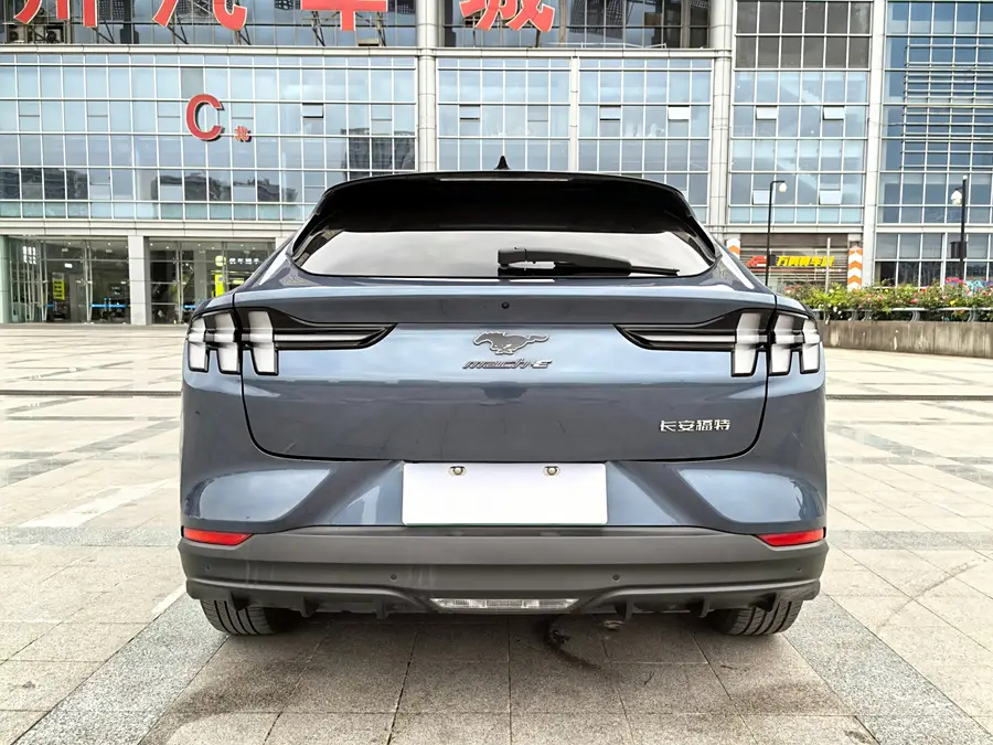 Ford Mustang Mach-E, 2022