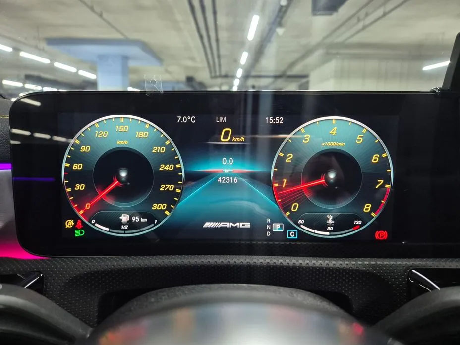 Mercedes-Benz CLA 45 S AMG, 2021