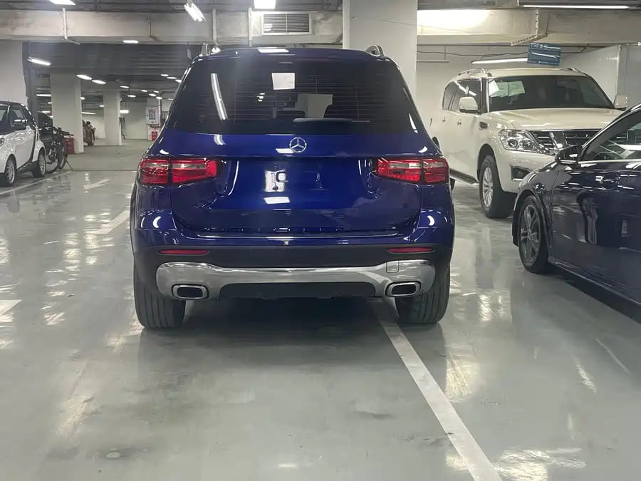 Mercedes-Benz GLB180, 2021