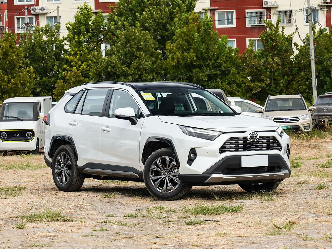 Toyota RAV4, 2025