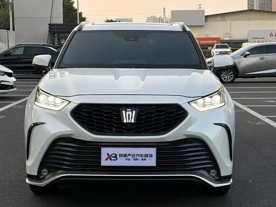Toyota Crown Kluger, 2025